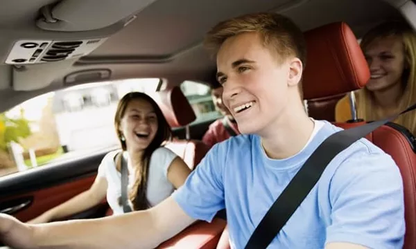 Empowering Teens with Safe Driving Skills through Online Learning