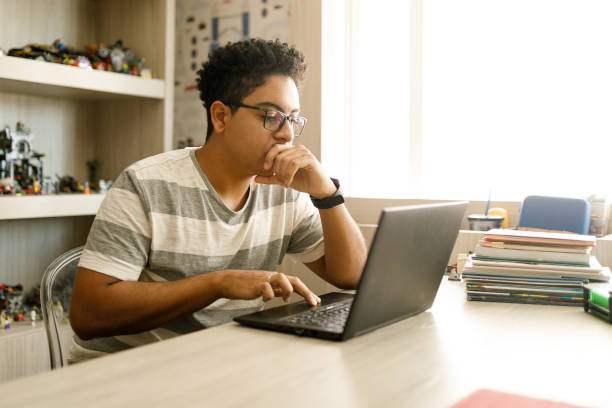 What Should Florida Teens Study for the Class E Knowledge Exam?
