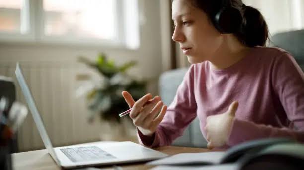 What Should Nevada Teens Study for the DMV Knowledge Test?