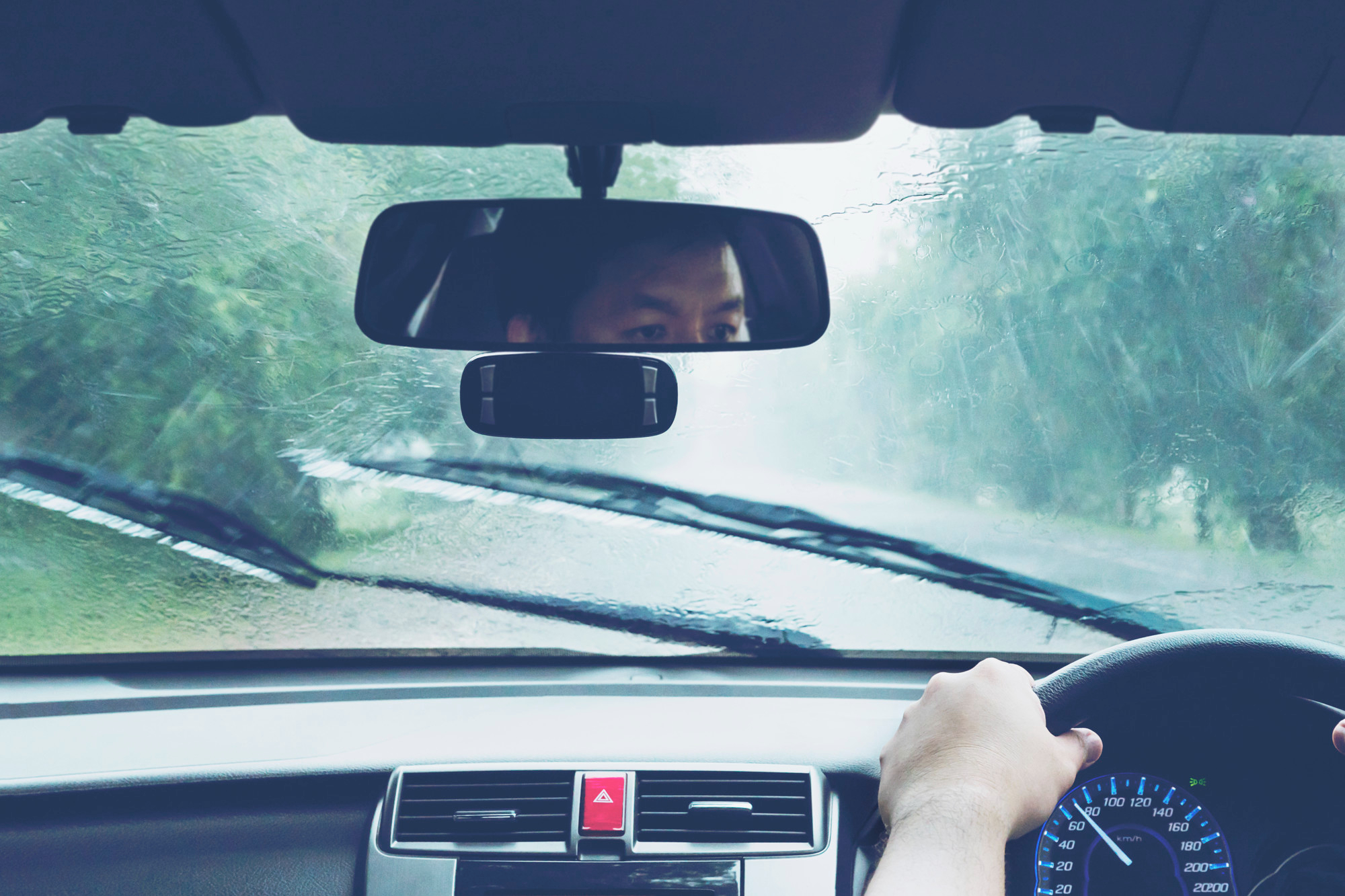 Defensive Driving in Florida: Staying Safe in Traffic and Storms