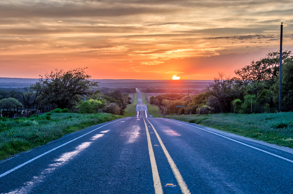 Wide Open Roads and Wise Choices: Driving with Confidence in Texas