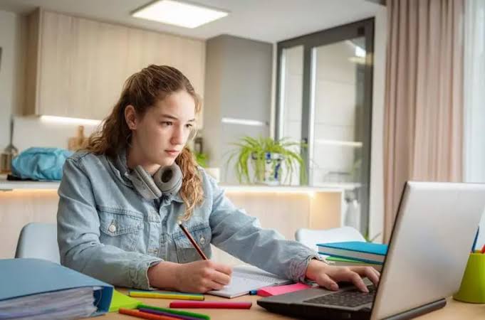 How Do You Replace an Expired Colorado Teen Learner's Permit?