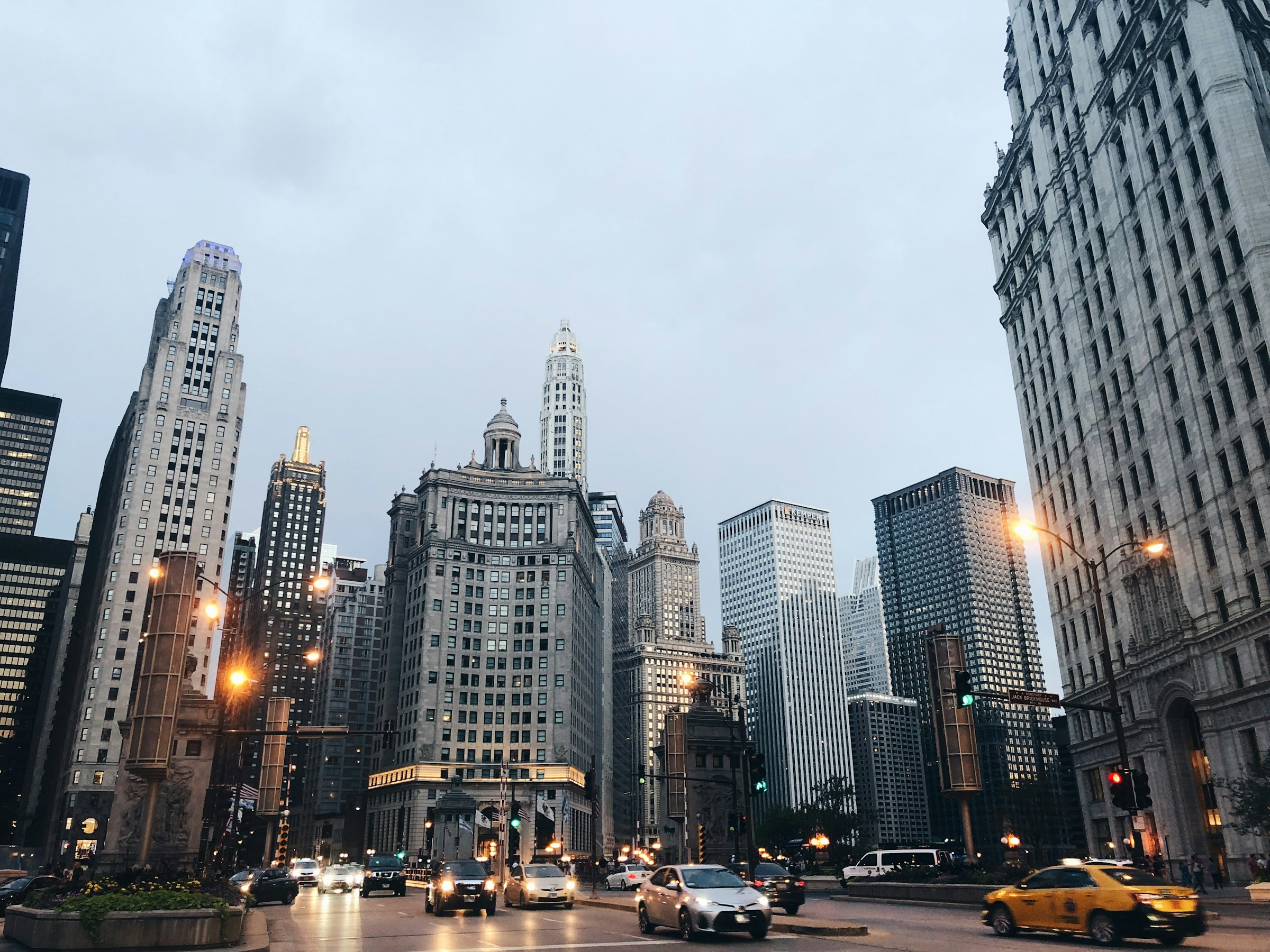 Building Confidence Behind the Wheel for Illinois Adults